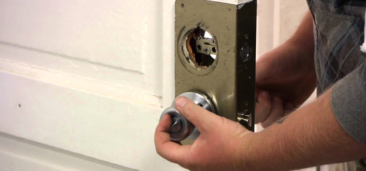 Home Lock Change in Hawaiian Gardens